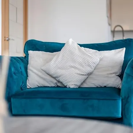 Modern 1-Bed With Panoramic View In Central London Exterior photo